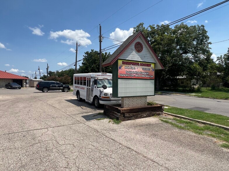 More Photos Of 809 Martin Luther King Jr. Dr, Copperas Cove Daycare Center For Sale