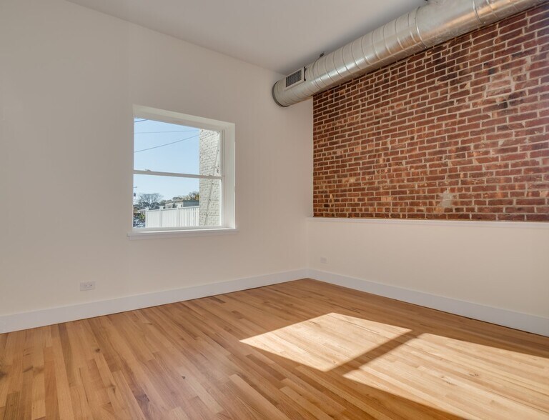 More Photos Of , Red Bank General Retail For Sale