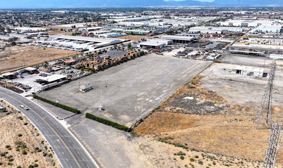 More Photos Of 264 W Jurupa Ave, Bloomington Land For Lease