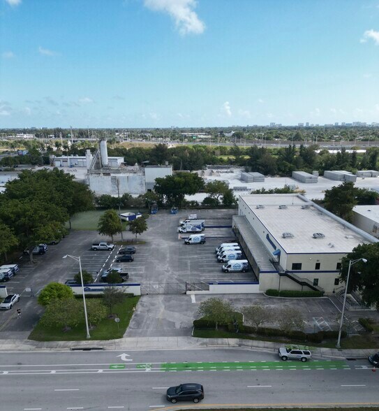 More Photos Of 2250 N Andrews Ave, Pompano Beach Warehouse For Lease