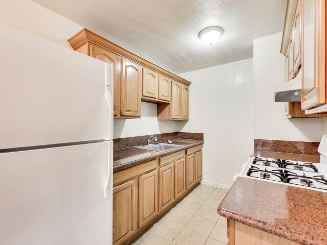 More Photos Of 2505-2525 10th Ave, Oakland Apartments For Sale