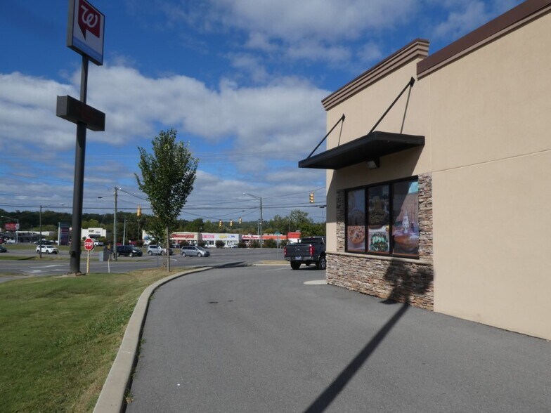 More Photos Of 4460 Keith St NW, Cleveland Freestanding For Sale