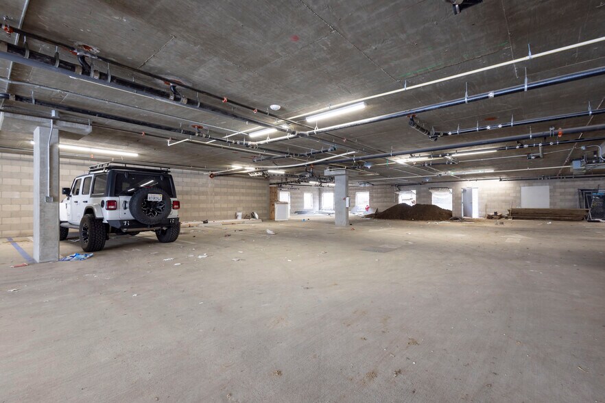 More Photos Of 14629 W Erwin St, Van Nuys Apartments For Sale