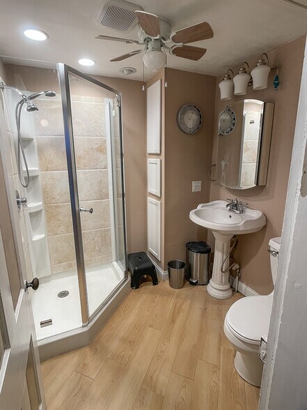 More Photos Of 203 S 18th St, Lafayette Storefront Retail Office For Sale