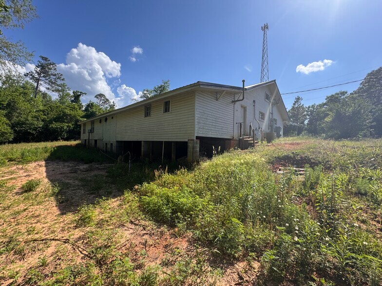 More Photos Of 21076 US Highway 45, Citronelle Manufacturing For Sale