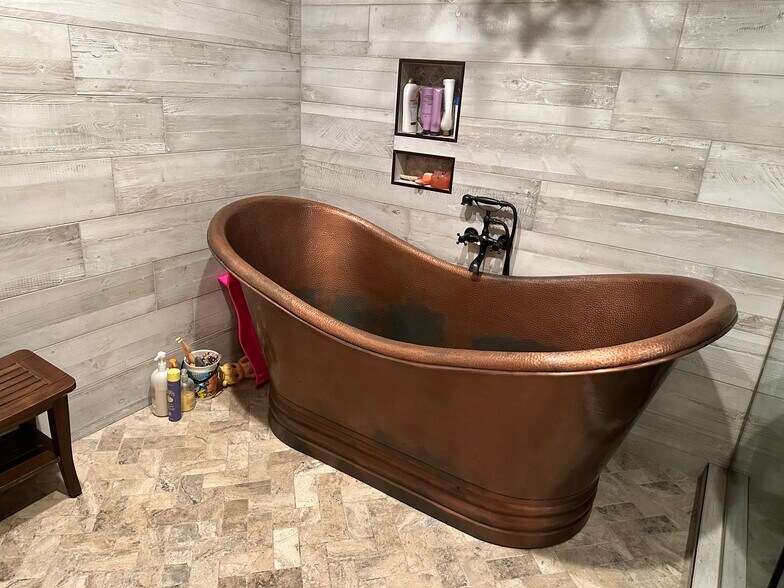 More Photos Of 824 Cherry Log, Cherry Log Winery Vineyard For Sale