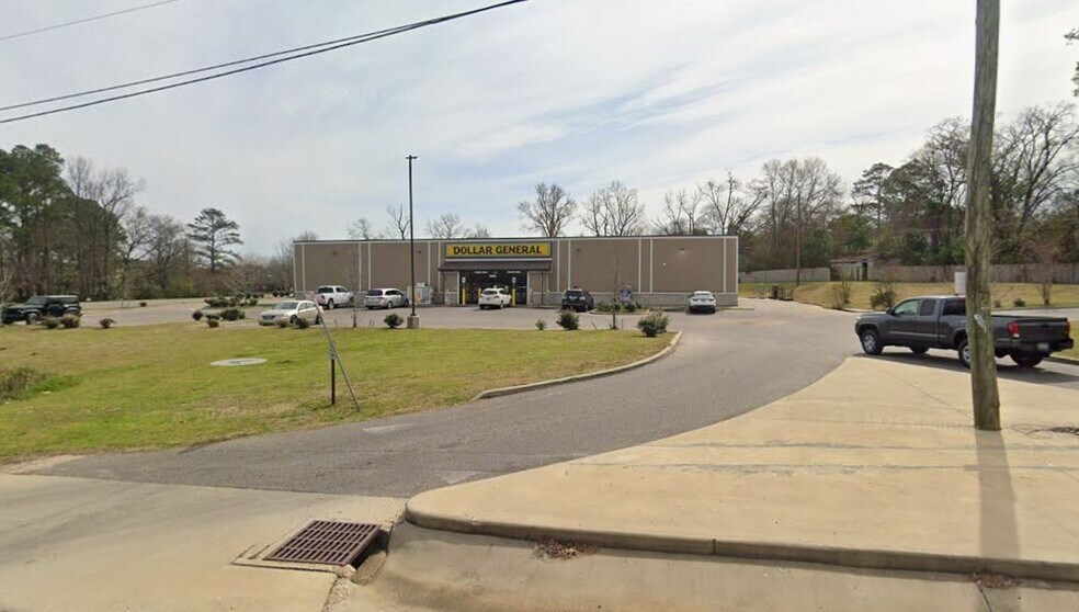 Primary Photo Of 3900 Lower Wetumpka Rd, Montgomery Freestanding For Lease