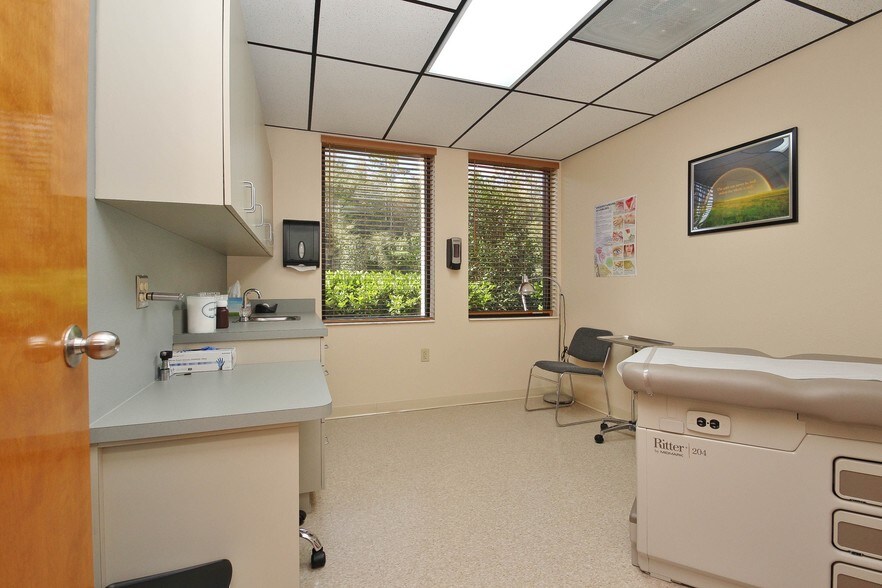 More Photos Of 36739 County Road 52, Dade City Medical For Lease