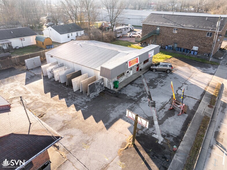 More Photos Of 514 S 3rd St, Danville General Retail For Lease