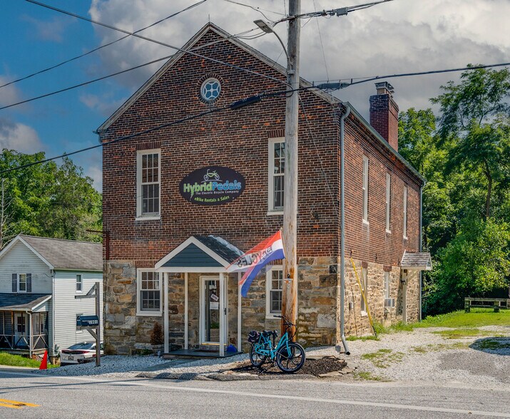 More Photos Of 1901 Monkton Rd, Monkton Storefront Retail Office For Sale