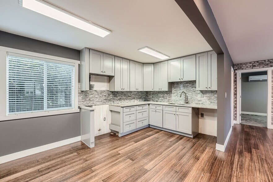 More Photos Of 2426-2428 S Federal Blvd, Denver Storefront Retail Office For Sale