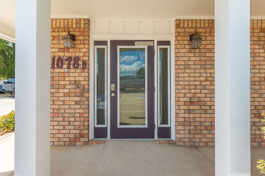 More Photos Of 1078 S Ferdon Blvd, Crestview Medical For Sale