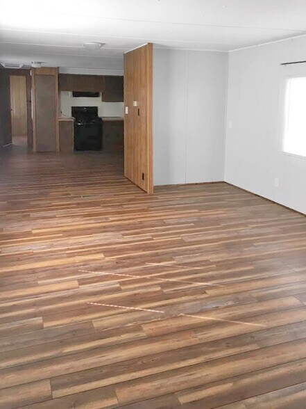 More Photos Of 910 Memorial Dr, Cortez Manufactured Housing Mobile Home Park For Sale