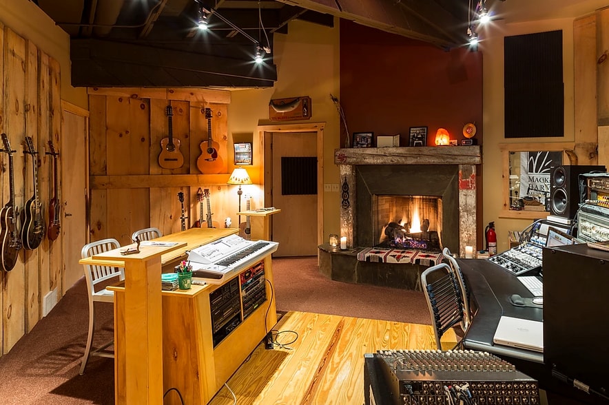 More Photos Of 347 National Ave NW, Grand Rapids Loft Creative Space For Sale