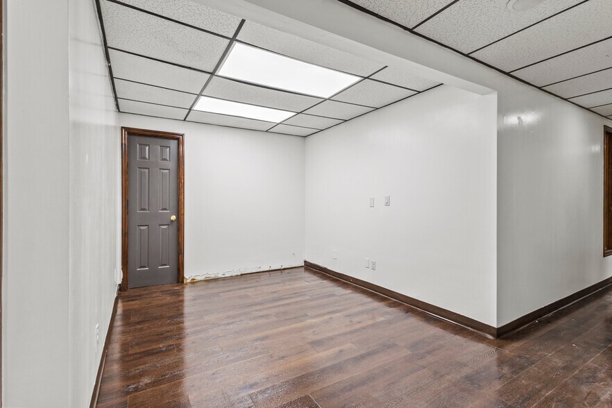 More Photos Of 108 N Depot Dr, Fort Pierce Office Residential For Lease