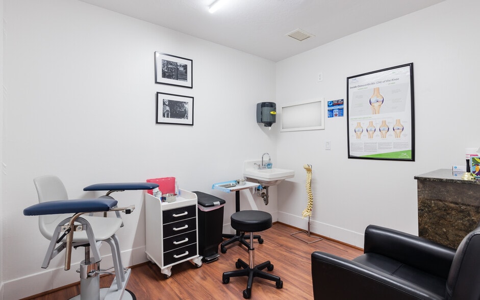 More Photos Of 12734 Kenwood Ln, Fort Myers Loft Creative Space For Lease