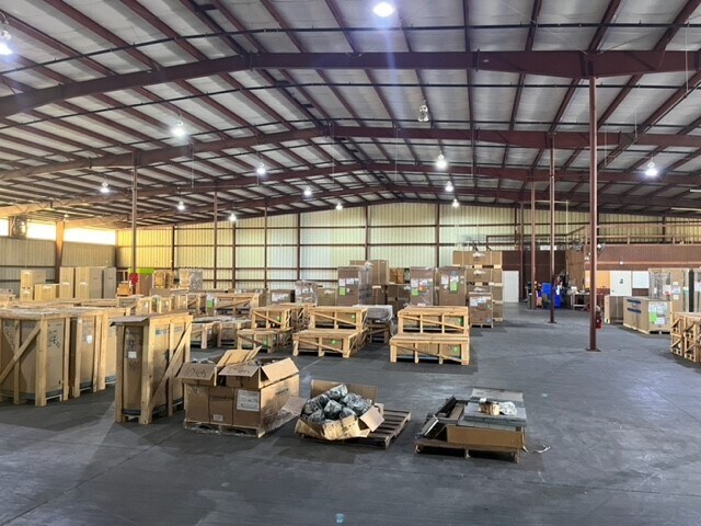 More Photos Of 4320 Wallace Rd, Lakeland Warehouse For Sale