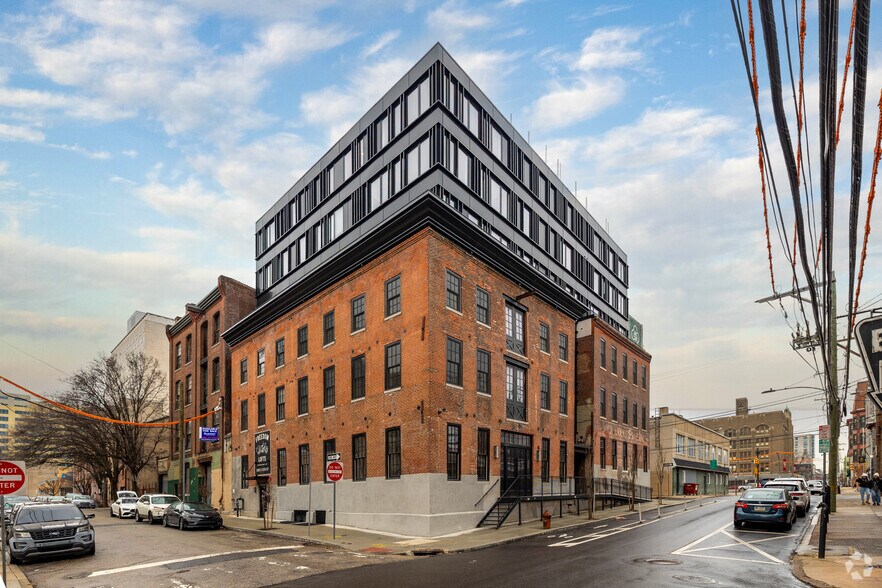 Primary Photo Of 500 N 13th St, Philadelphia Multifamily For Sale