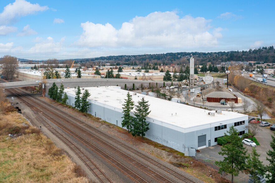 More Photos Of 8041 S 228th St, Kent Manufacturing For Lease