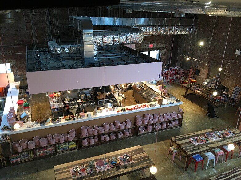 More Photos Of 222 Bogart St, Brooklyn Restaurant For Lease