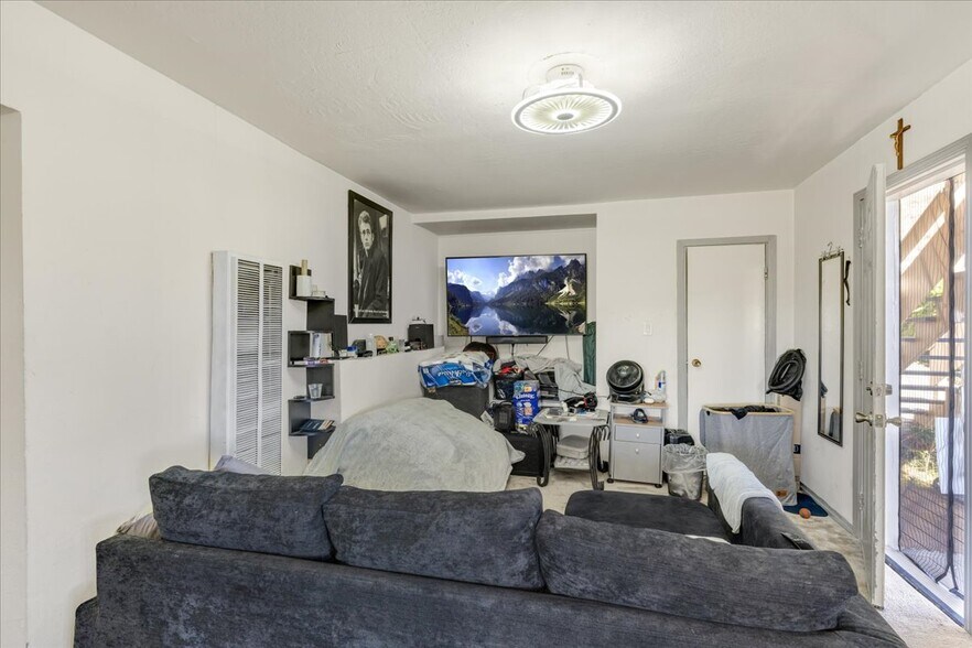 More Photos Of 30 Gardiner Ave, South San Francisco Apartments For Sale