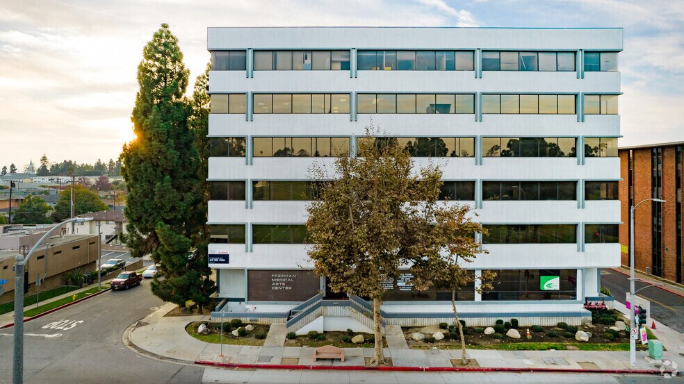 More Photos Of 301 N Prairie Ave, Inglewood Medical For Sale