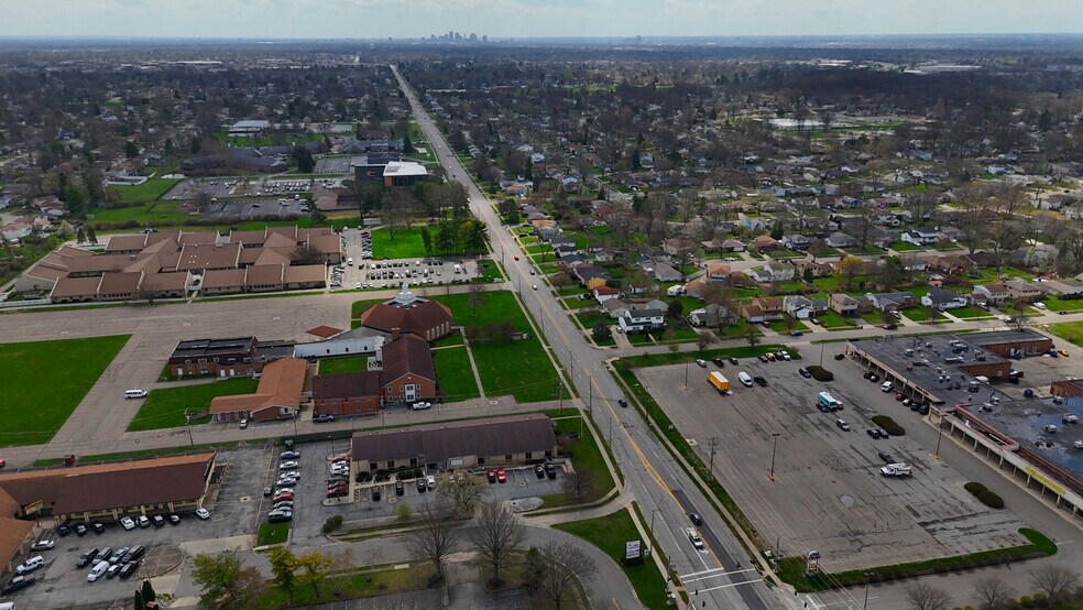 More Photos Of 5770 Karl Rd, Columbus Medical For Sale