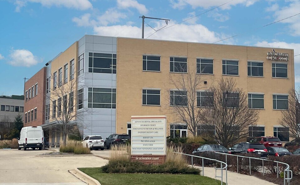 More Photos Of 34 Schroeder Ct, Madison Office For Lease