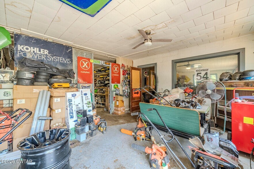 More Photos Of 308 W Main St, Bradford Auto Repair For Sale