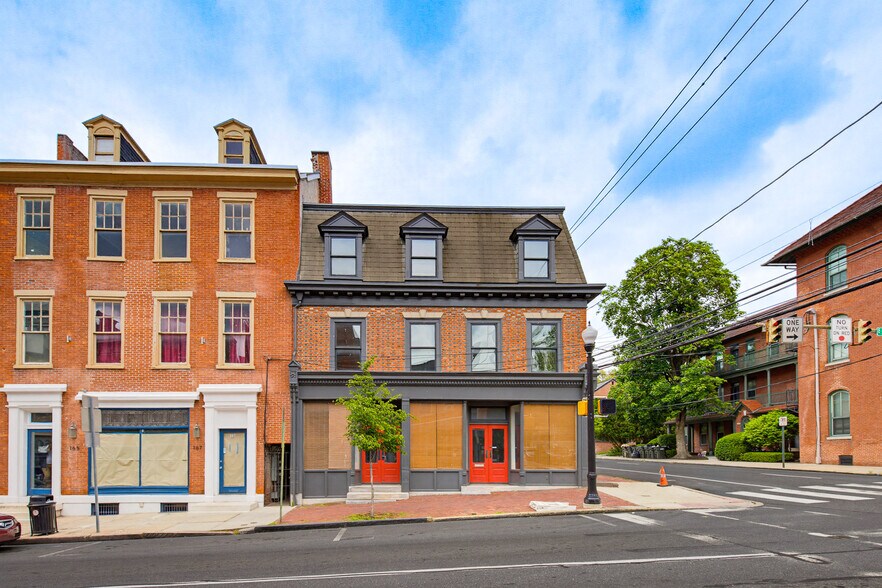 More Photos Of 171 E King St, Lancaster Loft Creative Space For Sale
