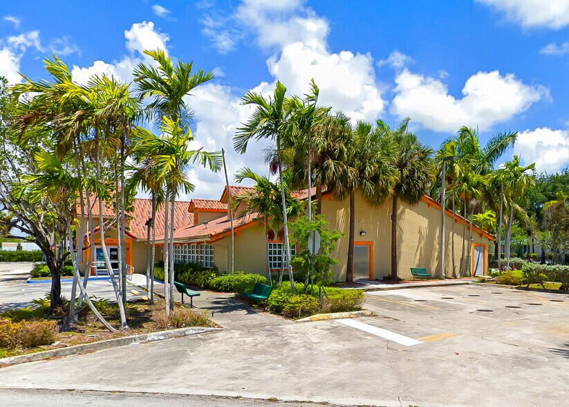 More Photos Of 2100 W Atlantic Blvd, Pompano Beach Restaurant For Sale