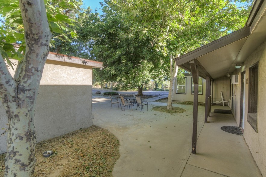 More Photos Of 56460 US Highway 371, Anza Office For Sale