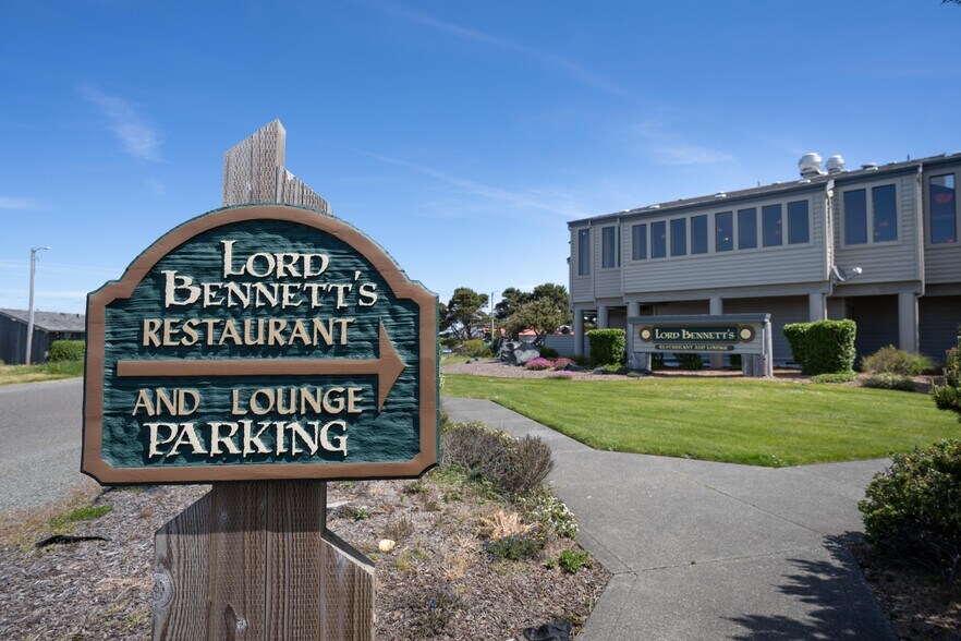More Photos Of 1695 Beach Loop Drive, Bandon Restaurant For Sale