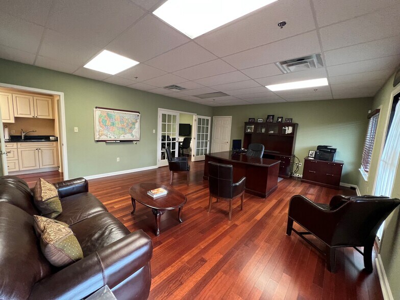 Primary Photo Of 6049-6057 Kellers Church Rd, Pipersville Office For Lease