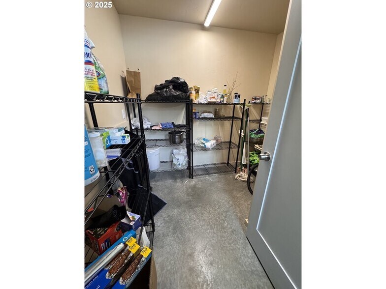 More Photos Of 38481 Sawmill Cutoff Ln, Halfway Warehouse For Sale