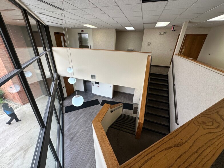 More Photos Of 2220 Grant Rd, Billings Office For Sale