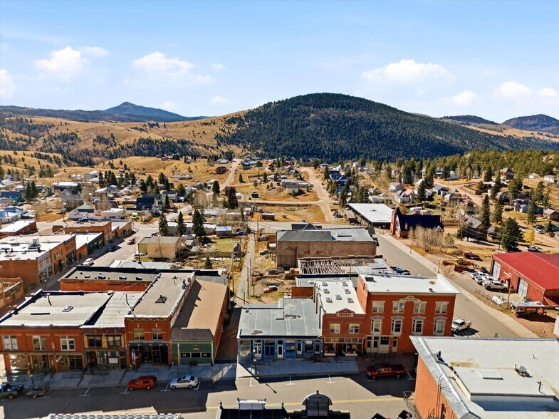 More Photos Of 310 Victor Ave, Victor General Retail For Sale