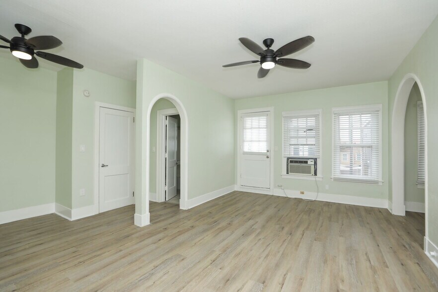 More Photos Of 717 Broadway St, Galveston Apartments For Sale
