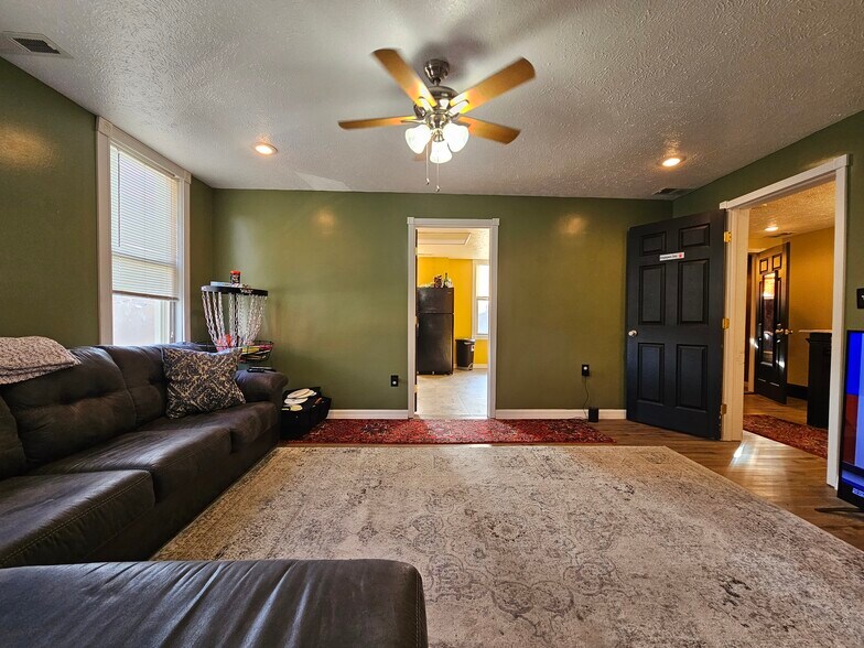 More Photos Of 219 Jefferson St, Fairmont Office Residential For Sale