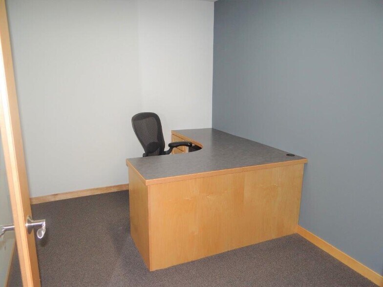 More Photos Of 801-809 Meander Ct, Medina Loft Creative Space For Lease