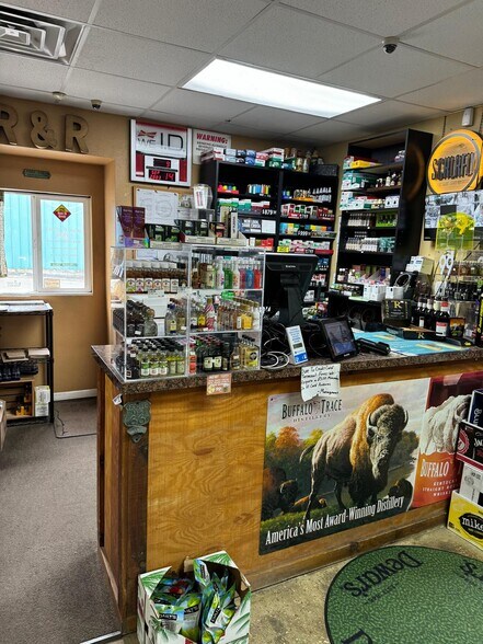 More Photos Of 200 E 6th St, Rolla General Retail For Sale