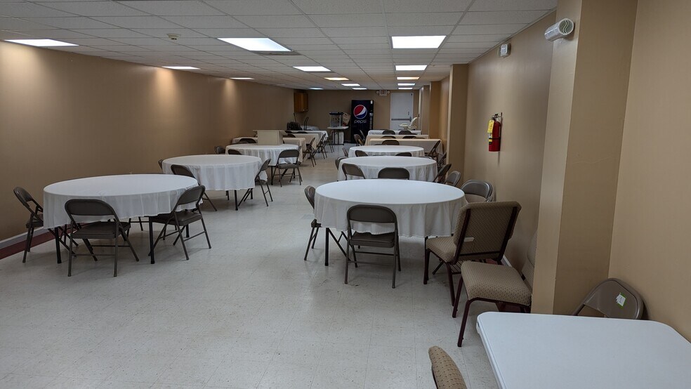 More Photos Of 1045 Coliseum Blvd, Montgomery Religious Facility For Sale