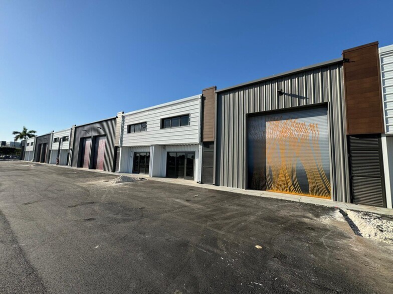 More Photos Of 7265 NW 74th St, Medley Warehouse For Sale