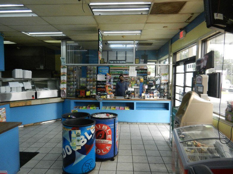 More Photos Of 1290 Gray Hwy, Macon-Bibb Service Station For Sale
