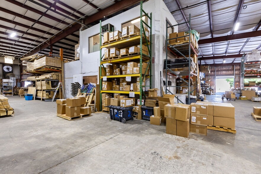 More Photos Of 1356 Bennett Dr, Longwood Distribution For Sale