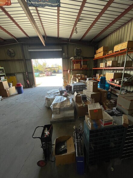 More Photos Of 1013 Bert St, La Place Warehouse For Sale