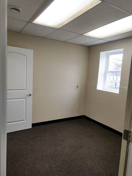 More Photos Of 54 Church St, New Milford Storefront Retail Office For Lease