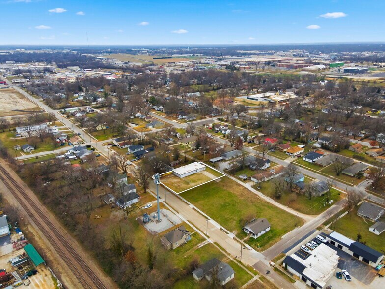 More Photos Of 1424 E Florida St, Springfield Light Manufacturing For Lease