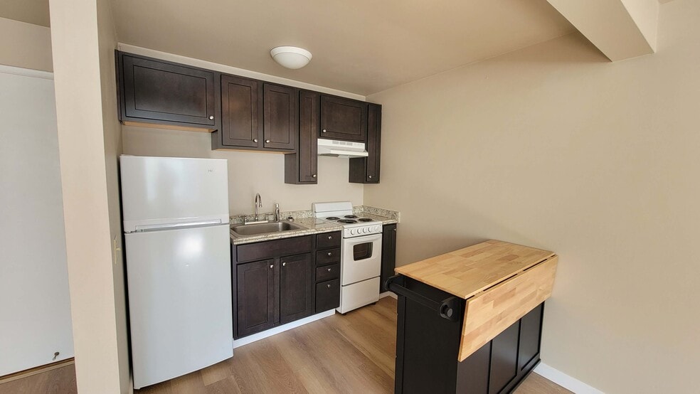 More Photos Of 1300 14th Ave S, Seattle Apartments For Sale