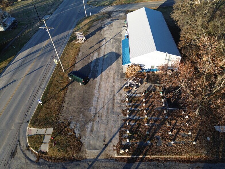 More Photos Of 203 W 5th St, Blue Rapids Service For Sale